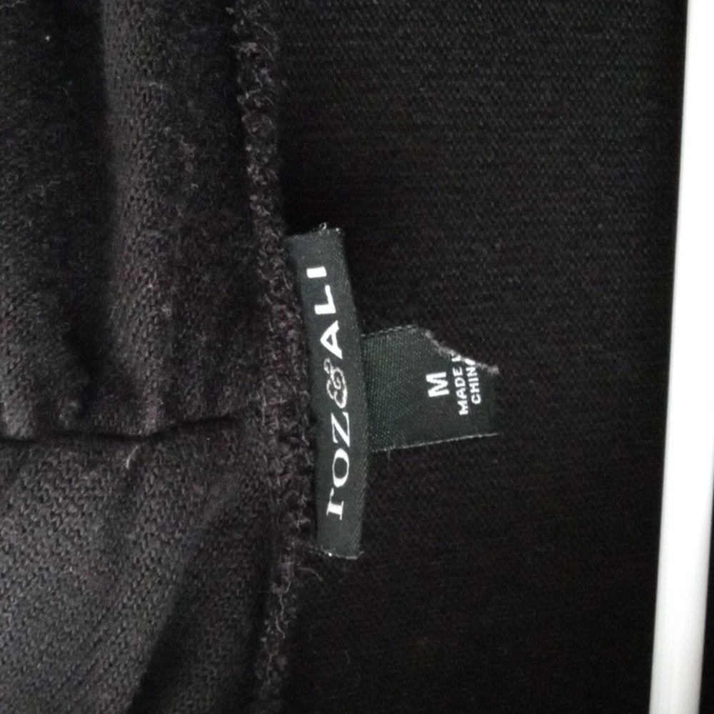 Sweater - Picture 2 of 8
